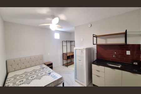 Sala/Quarto/Cozinha de kitnet/studio para alugar com 1 quarto, 20m² em Barra Funda, São Paulo