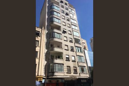 Apartamento à venda com 85m², 2 quartos e sem vaga Apartamento à venda com 85m², 2 quartos e sem vagaFachada