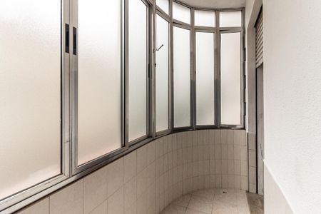 Apartamento à venda com 85m², 2 quartos e sem vaga Apartamento à venda com 85m², 2 quartos e sem vagaVaranda - Quartos 1 e 2