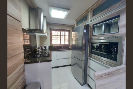 Casa à venda com 3 quartos, 180m² em Vila Nova, Novo Hamburgo