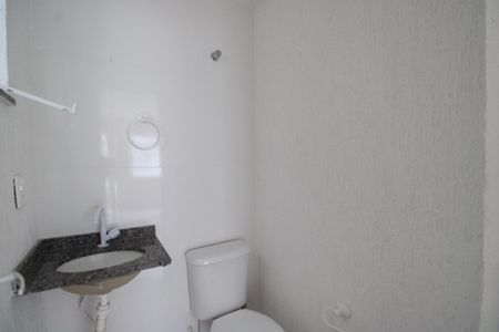 Casa de condomínio à venda com 70m², 2 quartos e 1 vagaLavabo