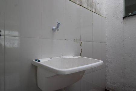 Casa de condomínio à venda com 70m², 2 quartos e 1 vagaÁrea de Serviço