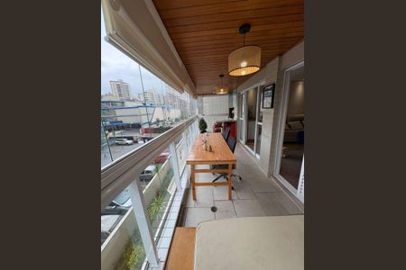 Apartamento para alugar com 100m², 2 quartos e 2 vagasVaranda