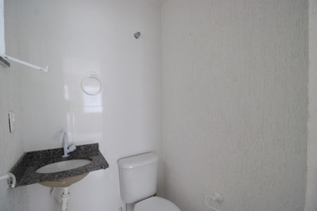 Casa de condomínio à venda com 70m², 2 quartos e 1 vagaLavabo