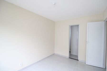 Casa de condomínio à venda com 70m², 2 quartos e 1 vagaSuíte