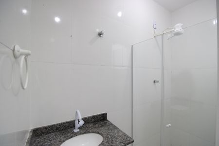 Casa de condomínio à venda com 70m², 2 quartos e 1 vagaBanheiro da suíte