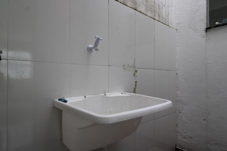 Casa de condomínio à venda com 70m², 2 quartos e 1 vagaÁrea de serviço