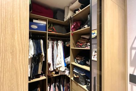 Apartamento à venda com 110m², 3 quartos e 1 vaga Apartamento à venda com 110m², 3 quartos e 1 vagaCloset Suíte