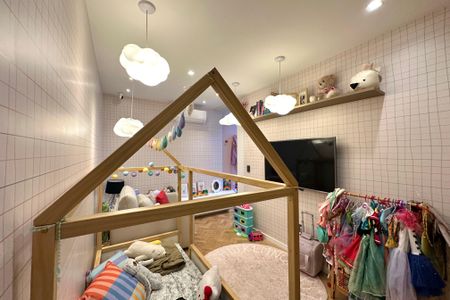 Quarto 1 de apartamento à venda com 3 quartos, 100m² em Leme, Rio de Janeiro