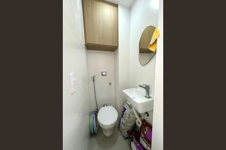 Apartamento à venda com 110m², 3 quartos e 1 vaga Apartamento à venda com 110m², 3 quartos e 1 vagaBanheiro de Serviço