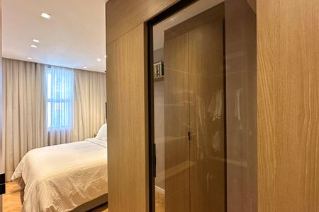 Apartamento à venda com 110m², 3 quartos e 1 vaga Apartamento à venda com 110m², 3 quartos e 1 vagaCloset Suíte