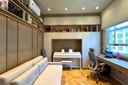 Apartamento à venda com 110m², 3 quartos e 1 vaga Apartamento à venda com 110m², 3 quartos e 1 vagaEscritório