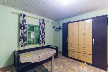 Casa à venda com 264m², 2 quartos e 2 vagas Casa à venda com 264m², 2 quartos e 2 vagasQuarto