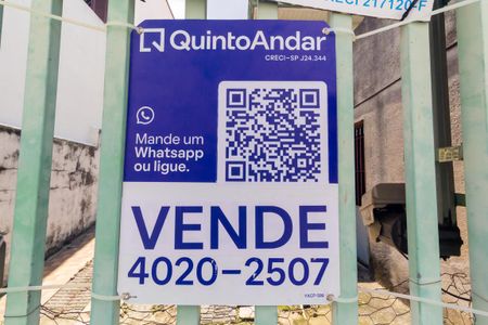 Casa à venda com 264m², 2 quartos e 2 vagas Casa à venda com 264m², 2 quartos e 2 vagasPlaca