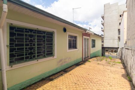 Casa à venda com 264m², 2 quartos e 2 vagas Casa à venda com 264m², 2 quartos e 2 vagasQuintal