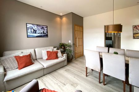 Sala de apartamento à venda com 2 quartos, 65m² em Serra, Belo Horizonte