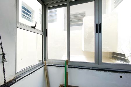 Apartamento à venda com 65m², 2 quartos e 1 vaga Apartamento à venda com 65m², 2 quartos e 1 vagaÁrea de Serviço