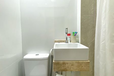 Apartamento à venda com 65m², 2 quartos e 1 vaga Apartamento à venda com 65m², 2 quartos e 1 vagaBanheiro da Suíte 1