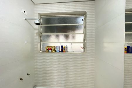 Apartamento à venda com 65m², 2 quartos e 1 vaga Apartamento à venda com 65m², 2 quartos e 1 vagaBanheiro