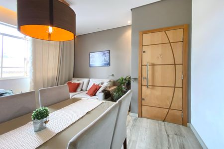 Sala de apartamento à venda com 2 quartos, 65m² em Serra, Belo Horizonte