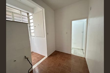 Apartamento para alugar com 70m², 2 quartos e 1 vagaCozinha