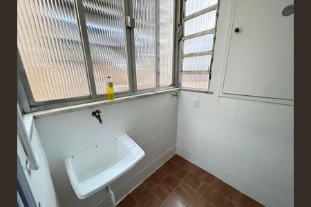 Apartamento para alugar com 70m², 2 quartos e 1 vagaÁrea de Serviço