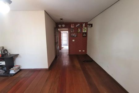 Casa à venda com 240m², 2 quartos e 2 vagas Casa à venda com 240m², 2 quartos e 2 vagasFoto 05