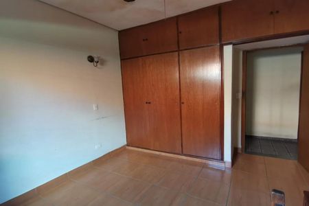 Casa à venda com 240m², 2 quartos e 2 vagas Casa à venda com 240m², 2 quartos e 2 vagasFoto 11