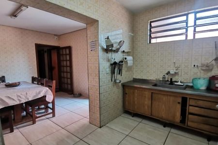 Casa à venda com 240m², 2 quartos e 2 vagas Casa à venda com 240m², 2 quartos e 2 vagasFoto 06