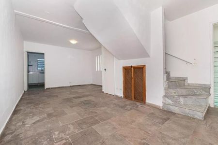 Foto 02 de casa à venda com 4 quartos, 200m² em Vila Sao Francisco (Zona Sul), São Paulo