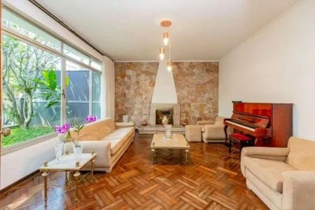 Casa à venda com 3 quartos, 142m² em Santo Amaro, São Paulo