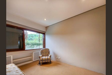 Casa de condomínio à venda com 900m², 5 quartos e 8 vagas