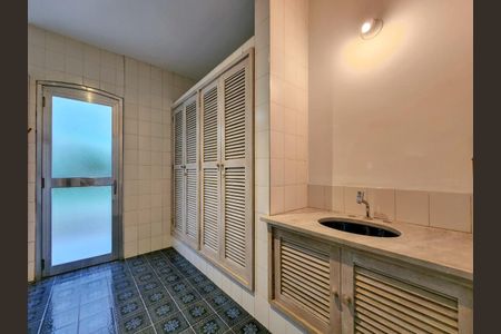 Casa de condomínio à venda com 900m², 5 quartos e 8 vagas