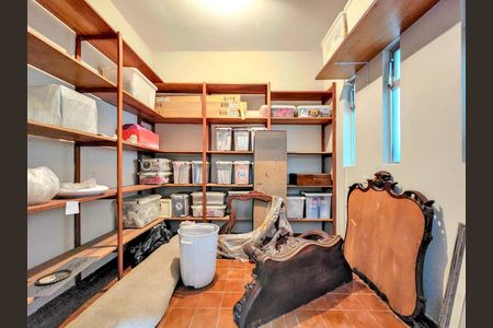 Casa de condomínio à venda com 900m², 5 quartos e 8 vagas