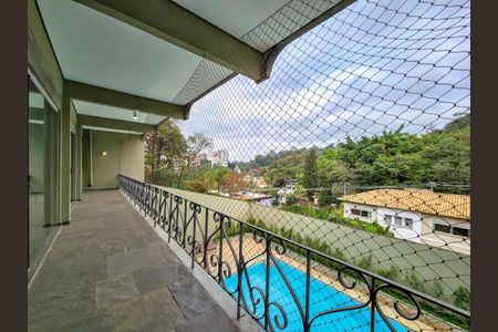 Casa de condomínio à venda com 900m², 5 quartos e 8 vagas