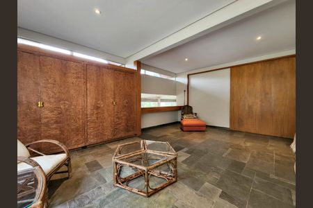 Casa de condomínio à venda com 900m², 5 quartos e 8 vagas