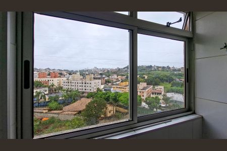 Apartamento para alugar com 85m², 3 quartos e 1 vaga Apartamento para alugar com 85m², 3 quartos e 1 vagaCozinha e Área de Serviço