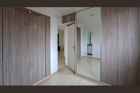Quarto de apartamento para alugar com 3 quartos, 85m² em Fernão Dias, Belo Horizonte