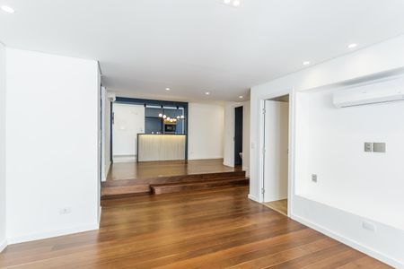 Apartamento à venda com 127m², 3 quartos e 2 vagas Apartamento à venda com 127m², 3 quartos e 2 vagasSala