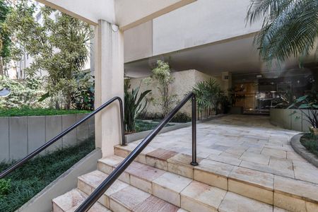 Apartamento à venda com 127m², 3 quartos e 2 vagas Apartamento à venda com 127m², 3 quartos e 2 vagasFachada