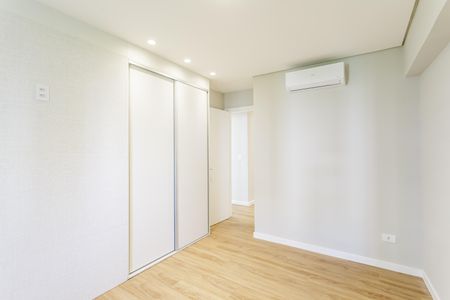 Apartamento à venda com 127m², 3 quartos e 2 vagas Apartamento à venda com 127m², 3 quartos e 2 vagasQuarto 2