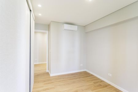 Apartamento à venda com 127m², 3 quartos e 2 vagas Apartamento à venda com 127m², 3 quartos e 2 vagasQuarto 2