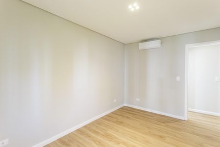 Apartamento à venda com 127m², 3 quartos e 2 vagas Apartamento à venda com 127m², 3 quartos e 2 vagasQuarto 1