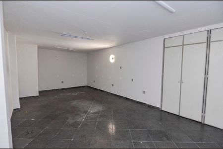 Casa para alugar com 525m², 7 quartos e 1 vaga Casa para alugar com 525m², 7 quartos e 1 vagaQuarto 4