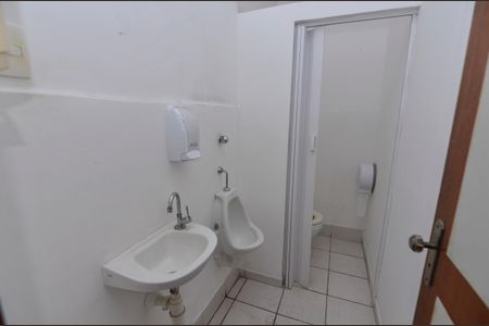 Casa para alugar com 525m², 7 quartos e 1 vaga Casa para alugar com 525m², 7 quartos e 1 vagaBanheiro