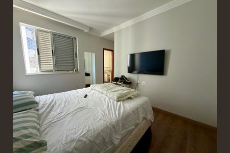 Apartamento à venda com 83m², 3 quartos e 2 vagas Apartamento à venda com 83m², 3 quartos e 2 vagasquarto 1