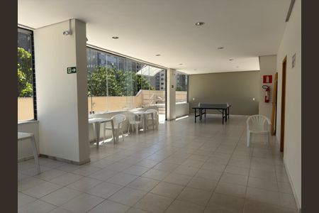 Apartamento à venda com 83m², 3 quartos e 2 vagas Apartamento à venda com 83m², 3 quartos e 2 vagasÁrea comum - Salão de festas