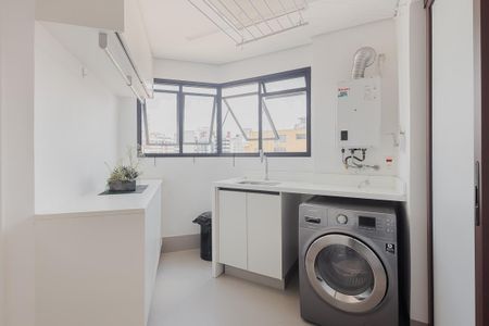 Apartamento à venda com 138m², 3 quartos e 3 vagas Apartamento à venda com 138m², 3 quartos e 3 vagasÁrea de Serviço