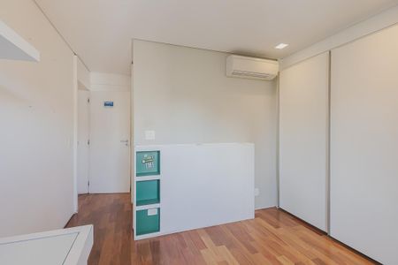 Apartamento à venda com 138m², 3 quartos e 3 vagas Apartamento à venda com 138m², 3 quartos e 3 vagasSuíte 1