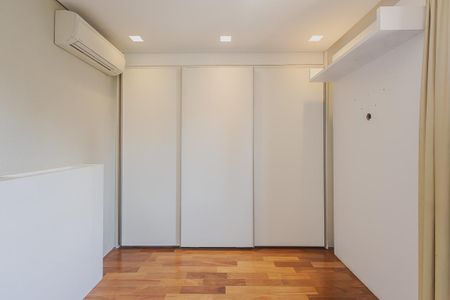 Apartamento à venda com 138m², 3 quartos e 3 vagas Apartamento à venda com 138m², 3 quartos e 3 vagasSuíte 1